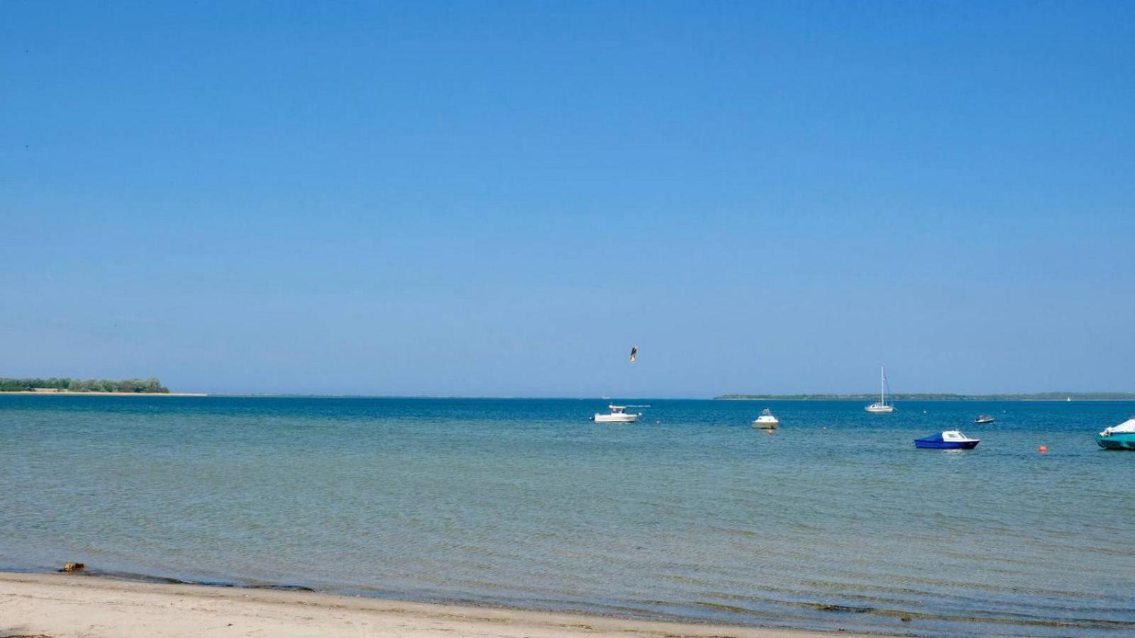 Werder Chalet -- Wolke 7 -- Ostsee-Strand 150M I Sauna I Ekamin I Tiny House Fuer 2 Personen I By "Meyers Am Meer" Boiensdorf Bagian luar foto