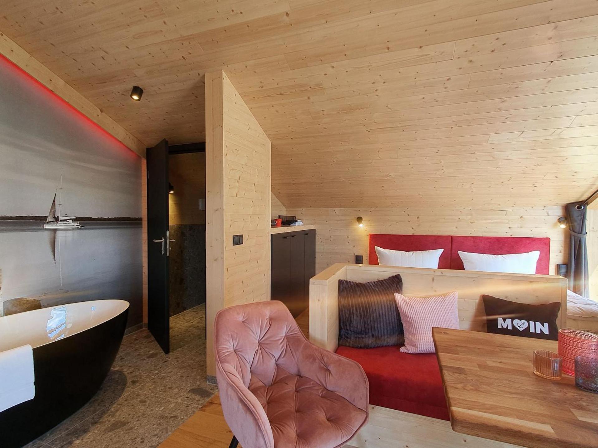 Werder Chalet -- Wolke 7 -- Ostsee-Strand 150M I Sauna I Ekamin I Tiny House Fuer 2 Personen I By "Meyers Am Meer" Boiensdorf Bagian luar foto